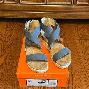 Adrienne Vittadini  Blue Sandals for Women Size 9.5